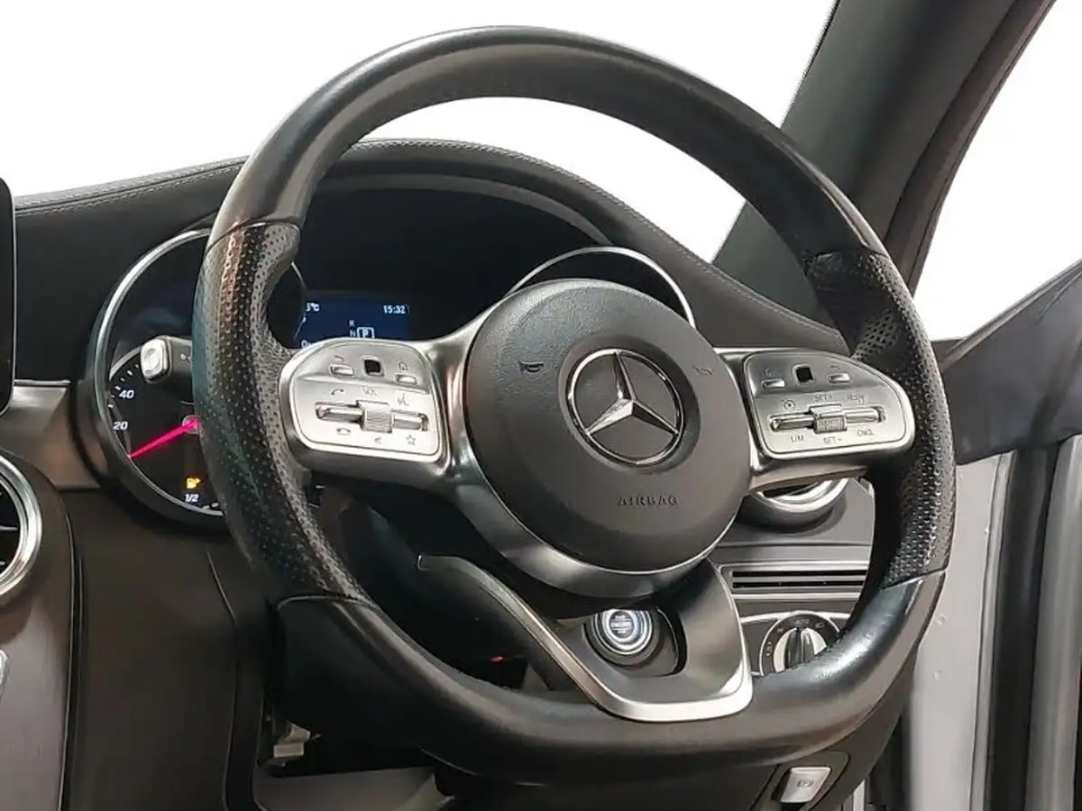 2018-mercedes-benz-c-class-15-c200-amg-line-ss-coupe-2d-big-9