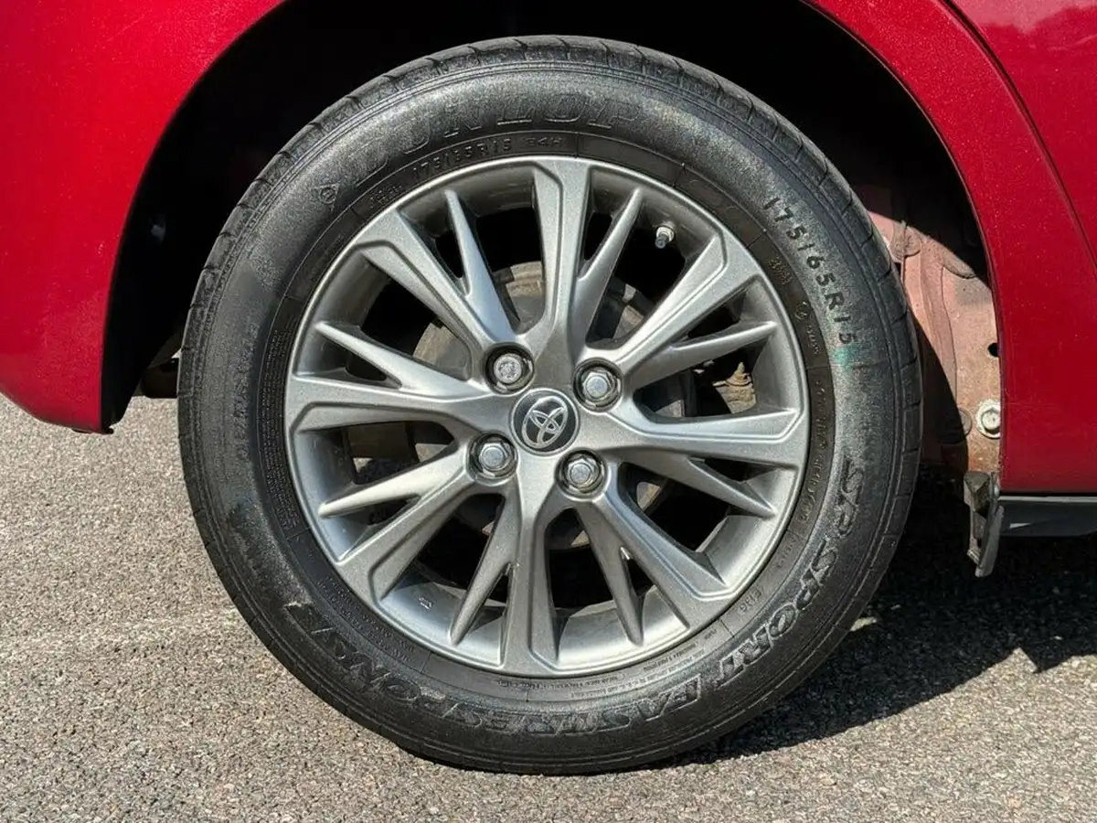 2017-toyota-yaris-10-vvt-i-icon-tech-big-35