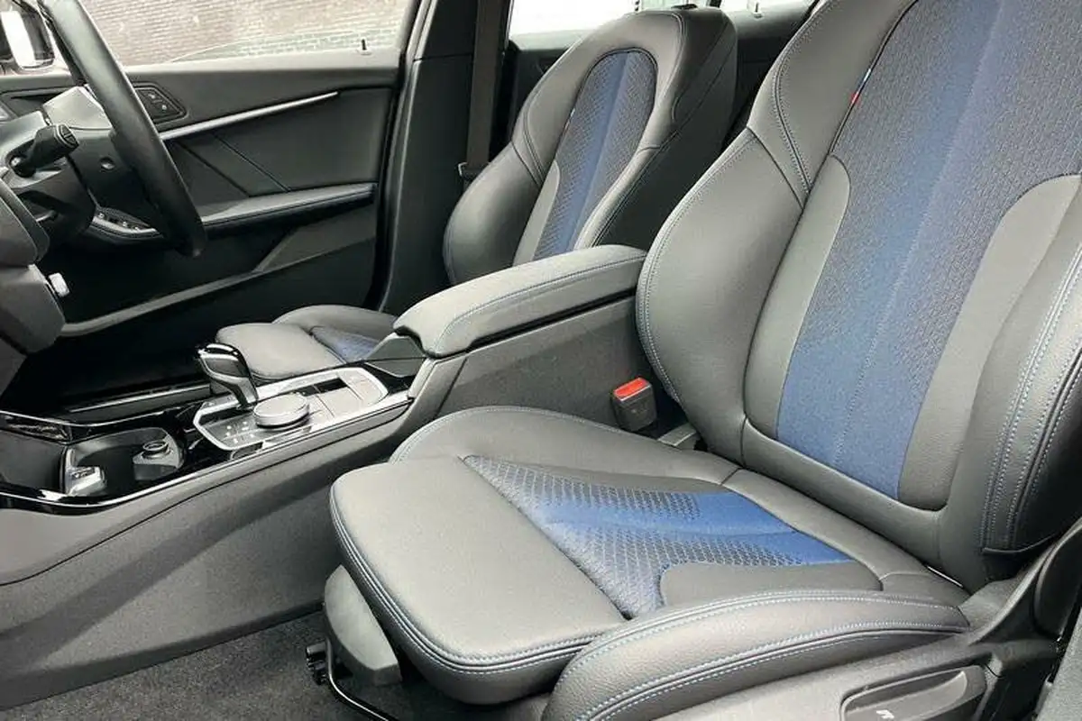 2023-bmw-1-series-15-118i-m-sport-lcp-dct-big-18