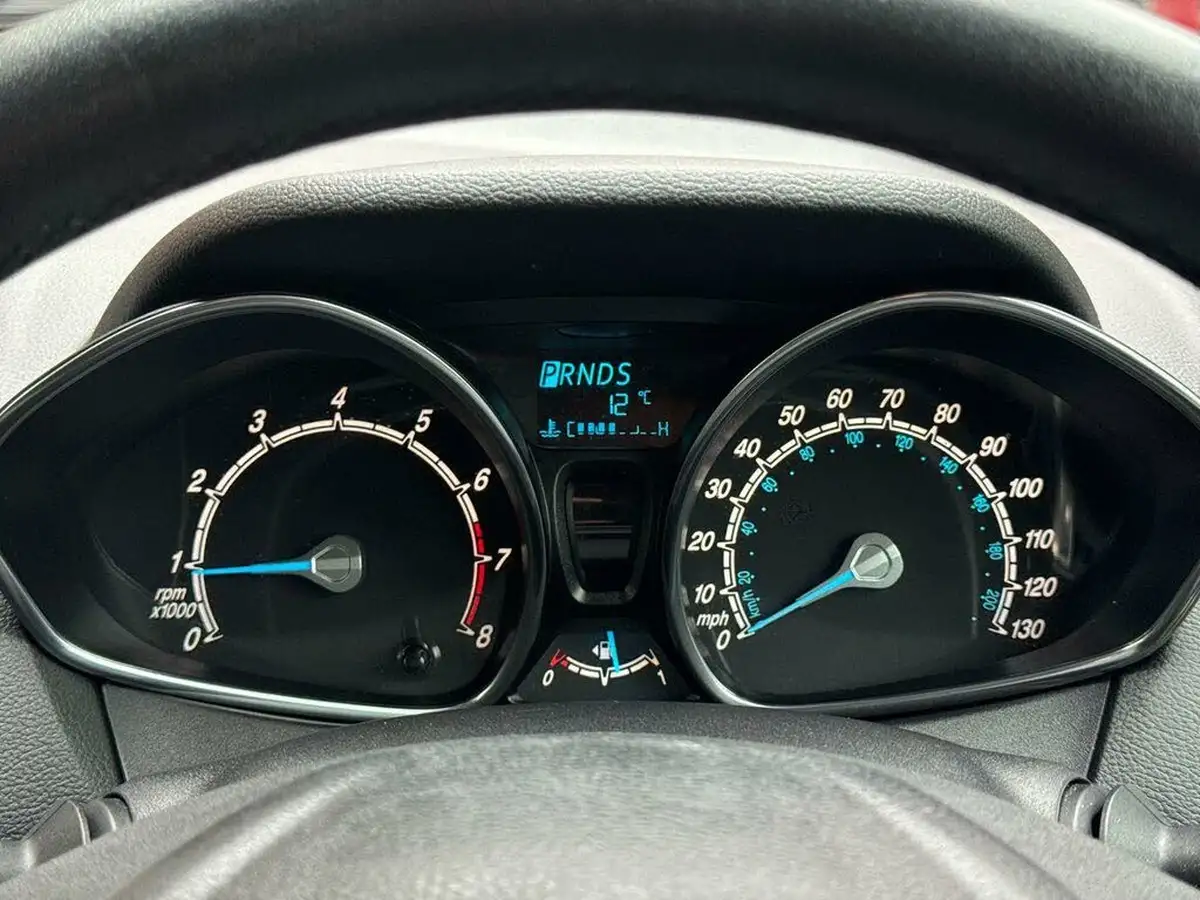 2015-ford-b-max-16-zetec-big-13