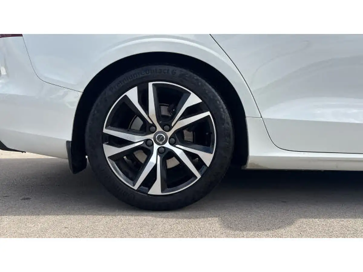 2021-volvo-v60-20-b4-r-design-big-6