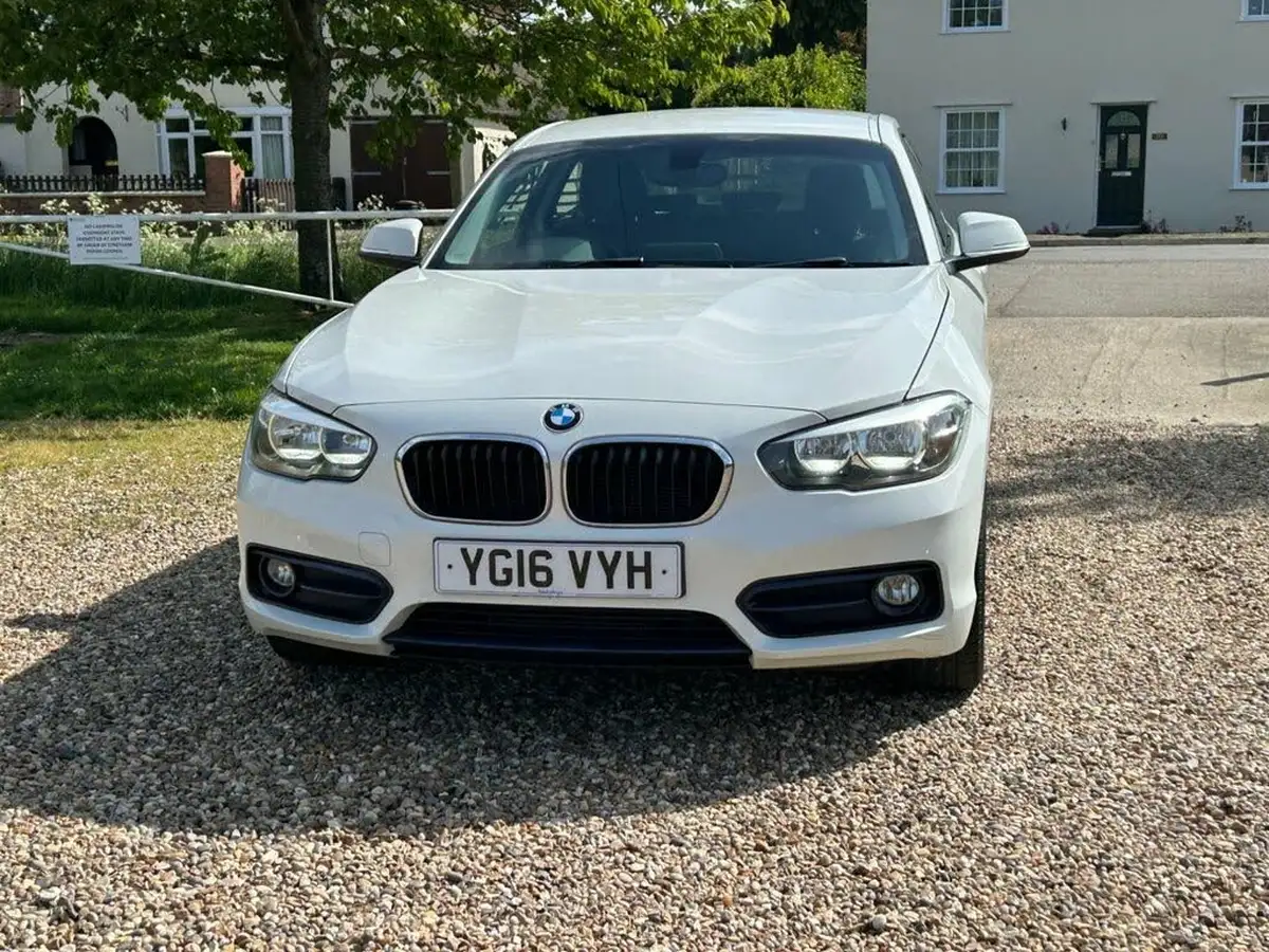 2016-bmw-1-series-15td-116d-sport-3d-big-7