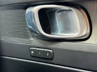 2019-volvo-xc40-20-t4-inscription-awd-small-17