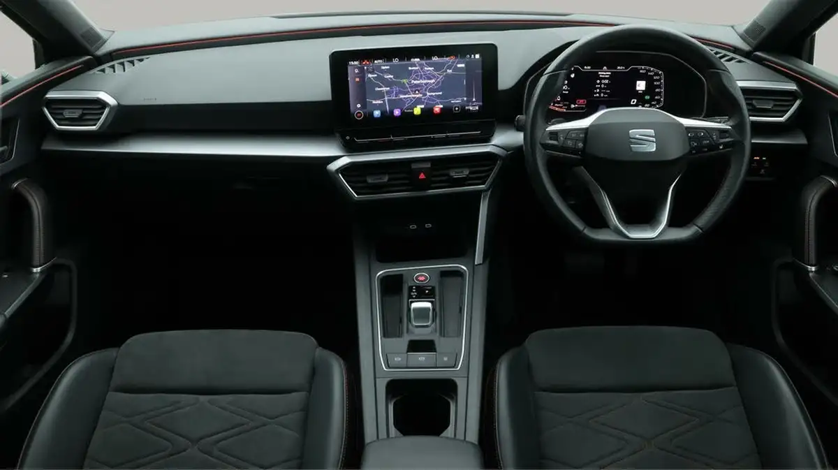 2022-seat-leon-big-13