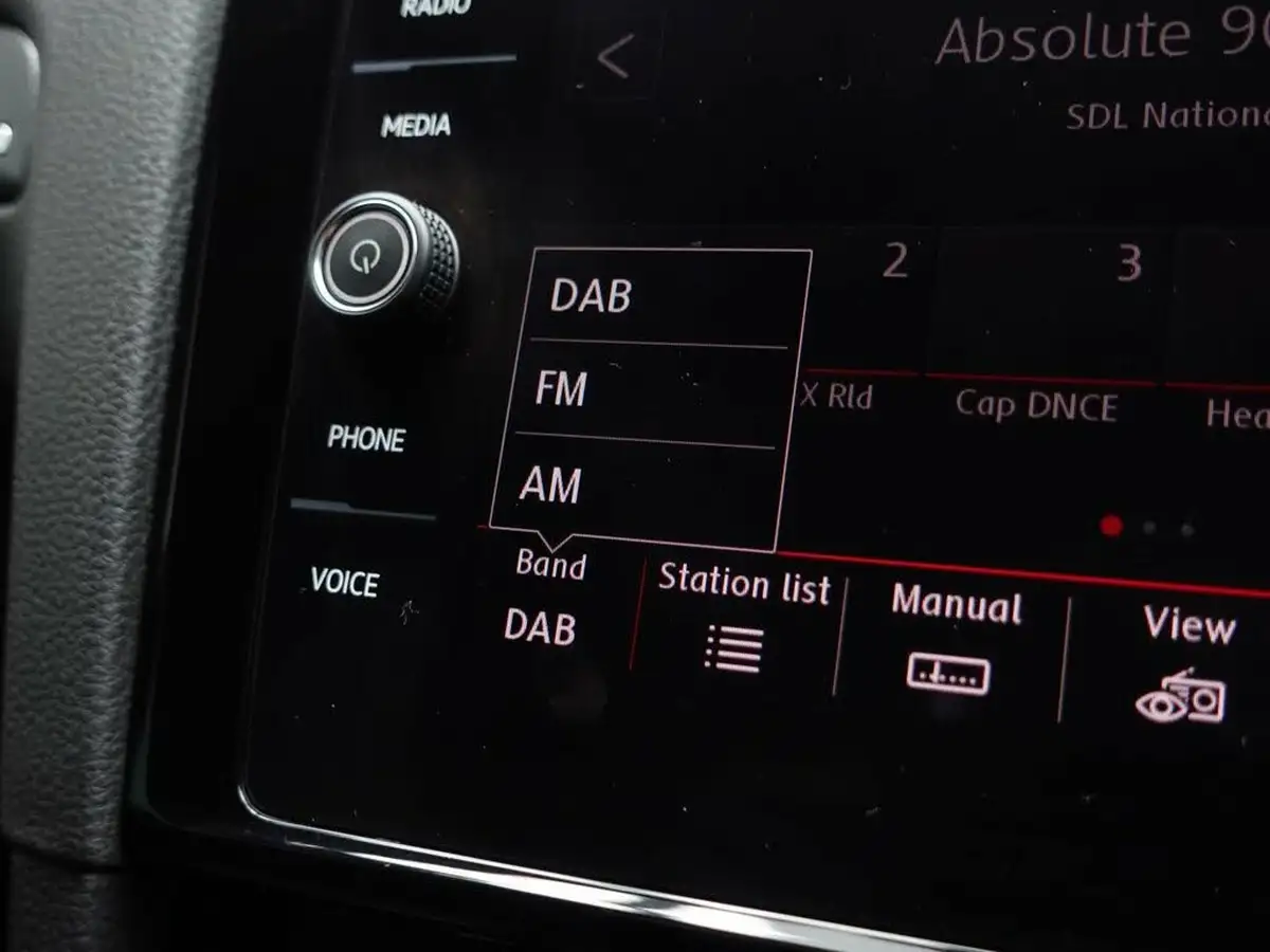 2019-volkswagen-golf-20-tsi-gti-performance-5d-big-22