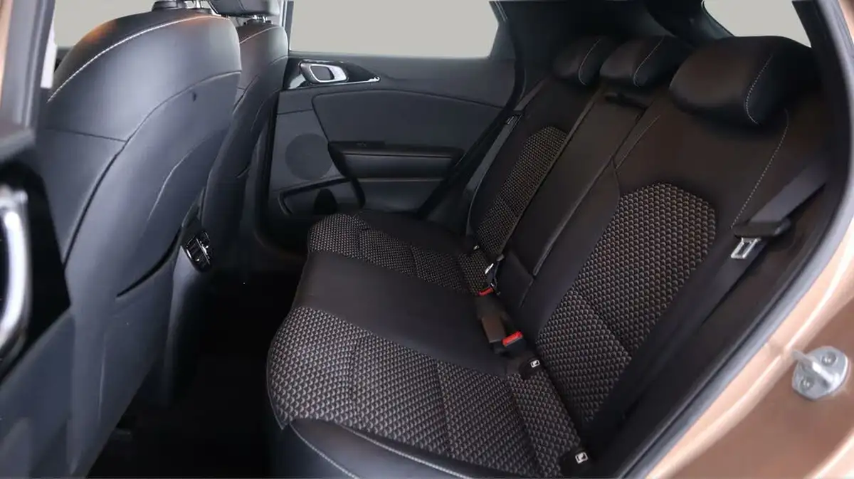 2021-kia-xceed-15-t-gdi-3-big-16