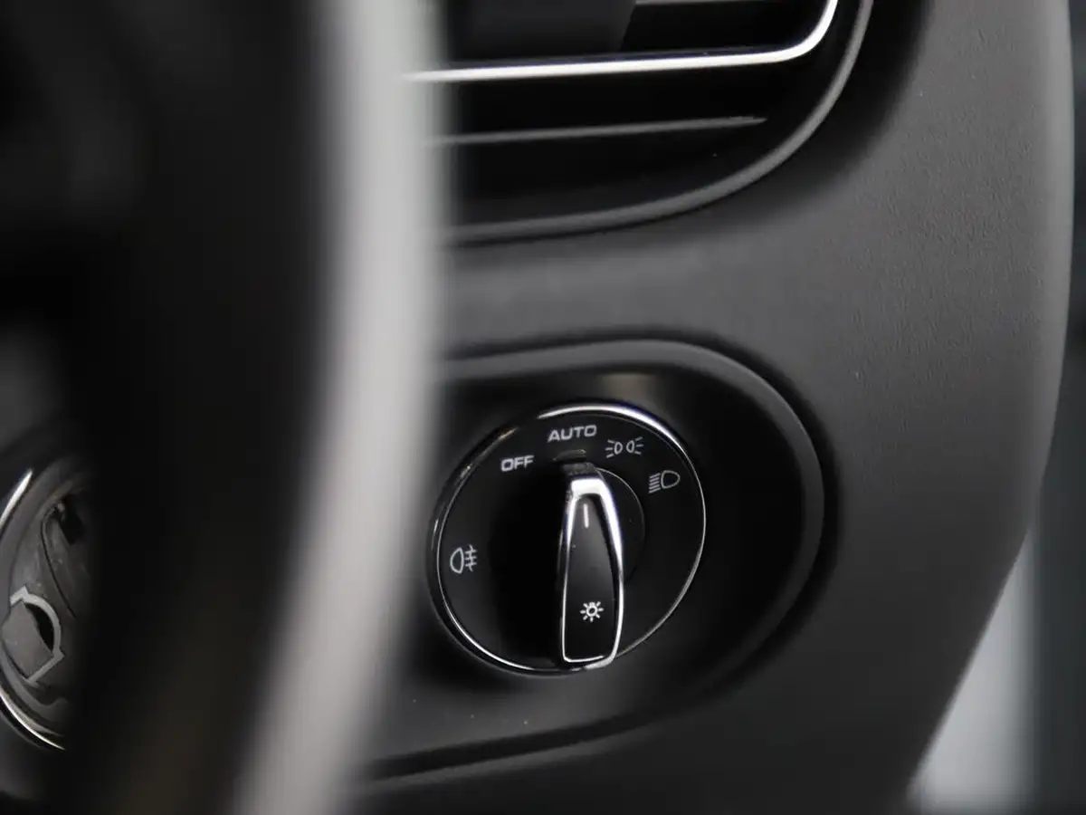 2022-porsche-macan-29-v6-s-big-43