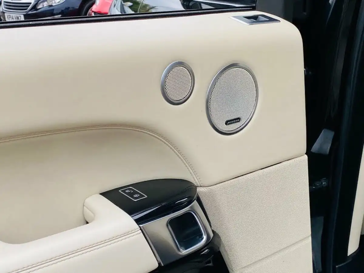 2014-land-rover-range-rover-30tdv6-vogue-se-big-63