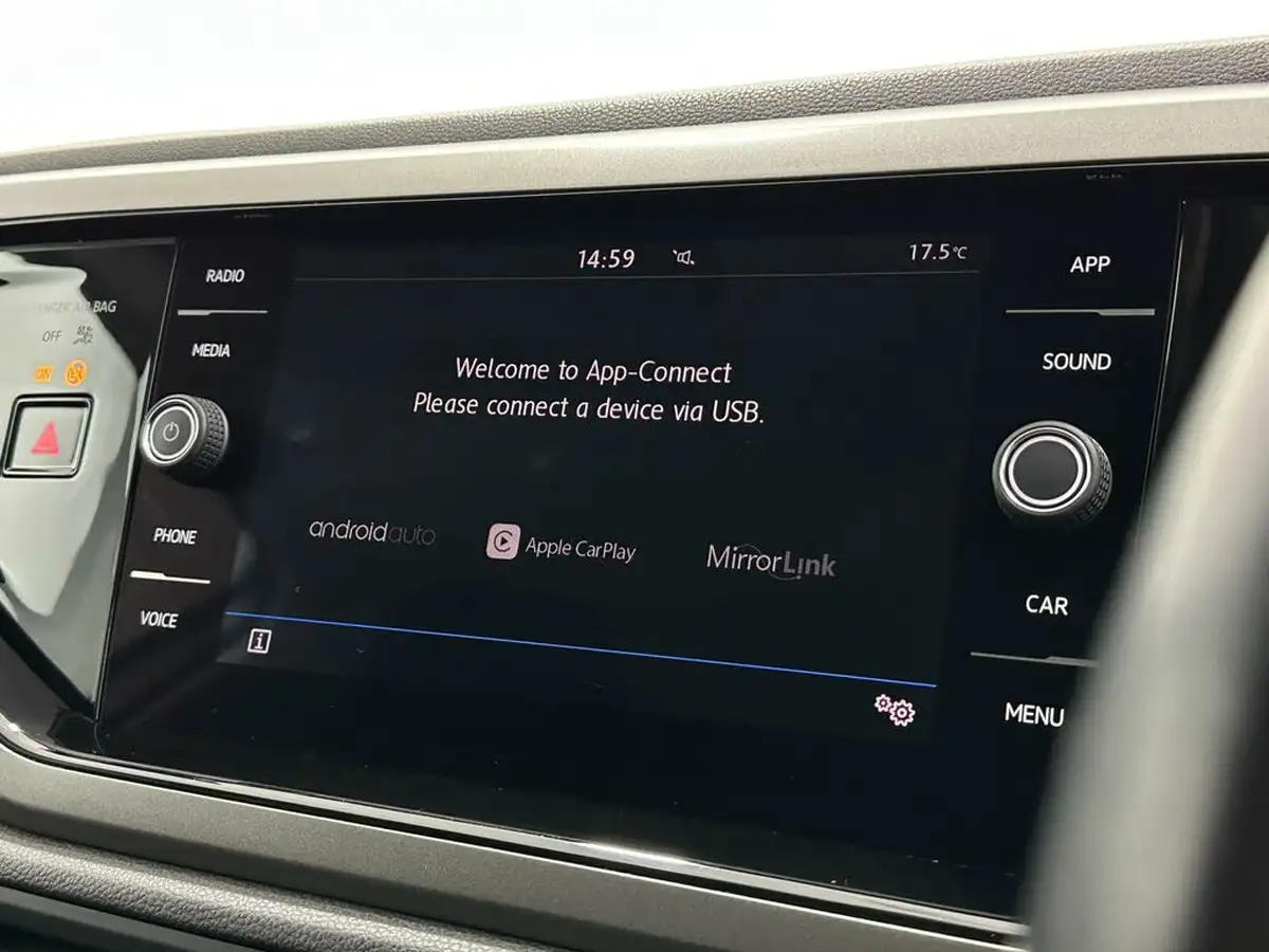 2018-volkswagen-polo-10-tsi-se-big-19
