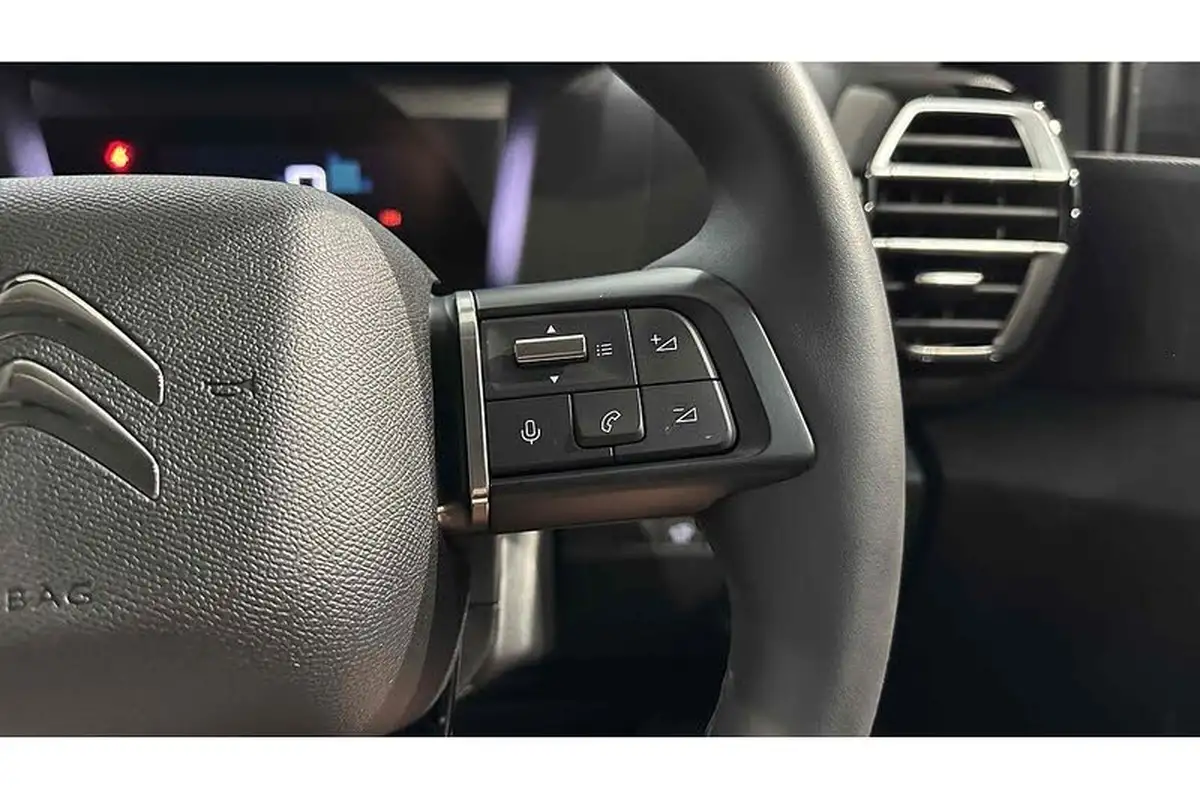 2022-citroen-c4-12-puretech-c-series-edition-big-40