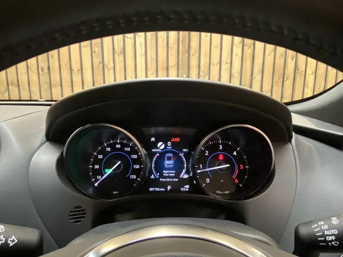2018-jaguar-f-pace-20-i4d-r-sport-180ps-awd-auto-big-39