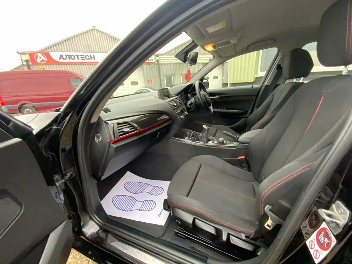 2015-bmw-1-series-20td-116d-sport-5d-big-38