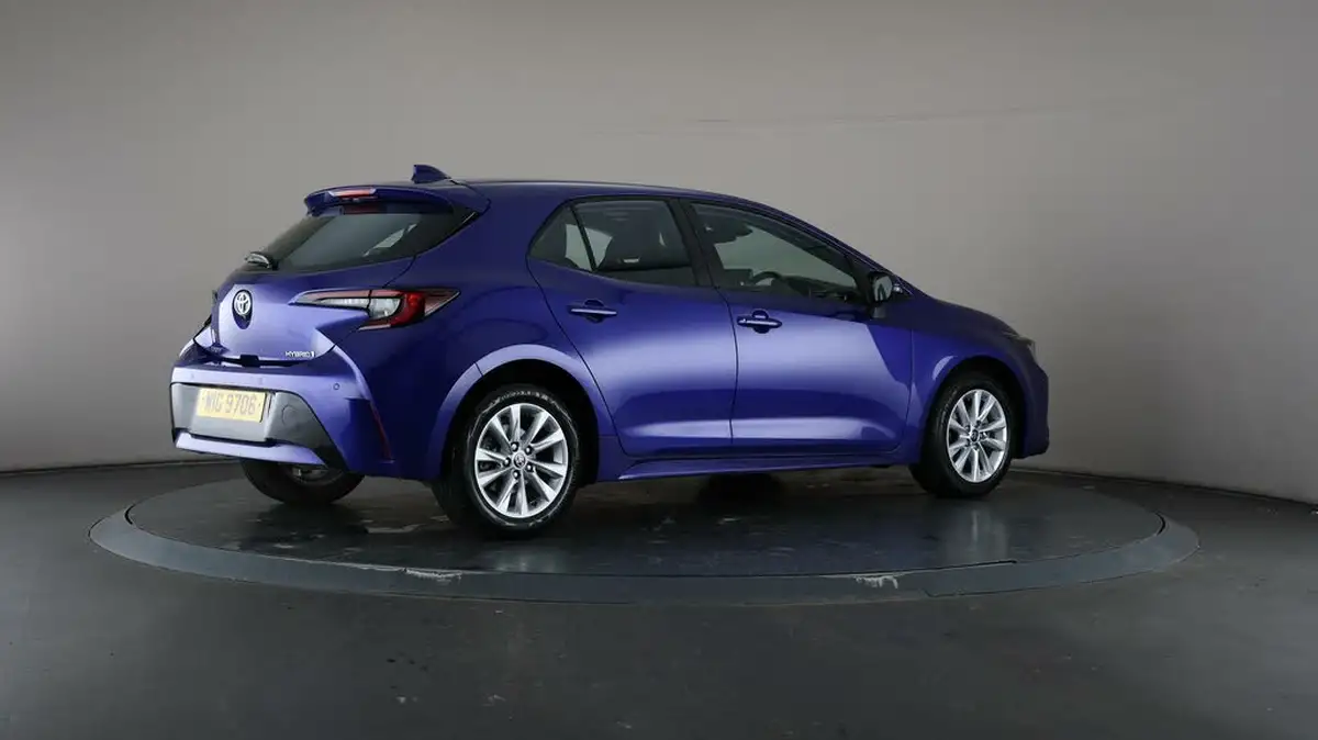 2023-toyota-corolla-18-vvt-i-icon-138bhp-hatchback-5d-big-66