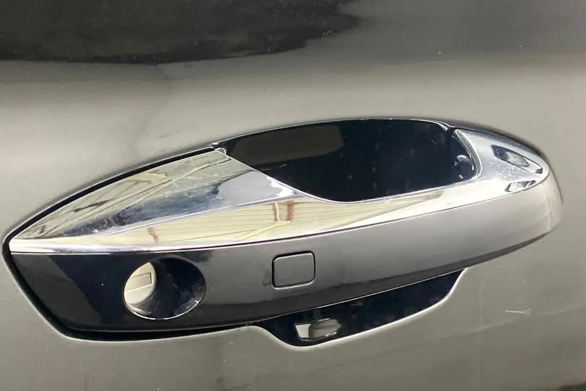 2025-byd-seal-15-design-big-16