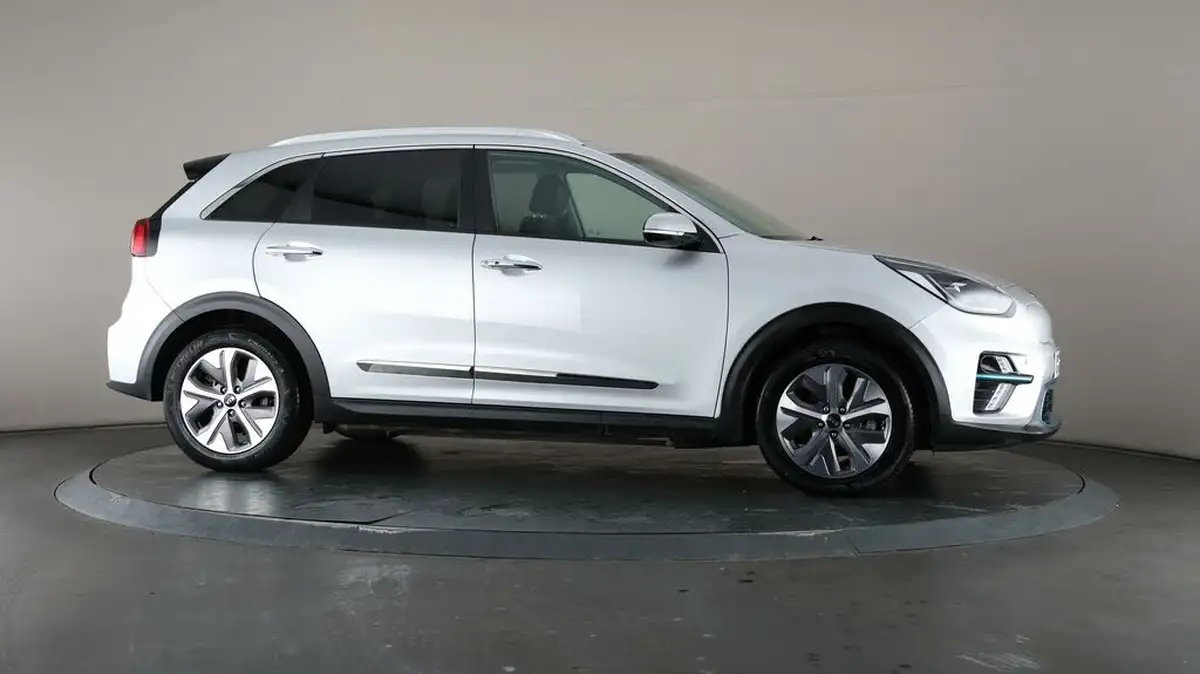 2021-kia-e-niro-ev-4-big-60