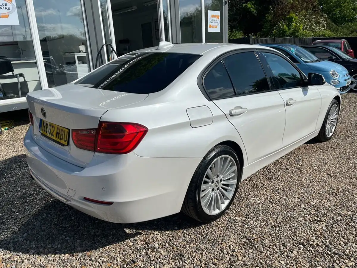 2012-bmw-3-series-20td-318d-luxury-143bhp-ss-saloon-4d-big-3