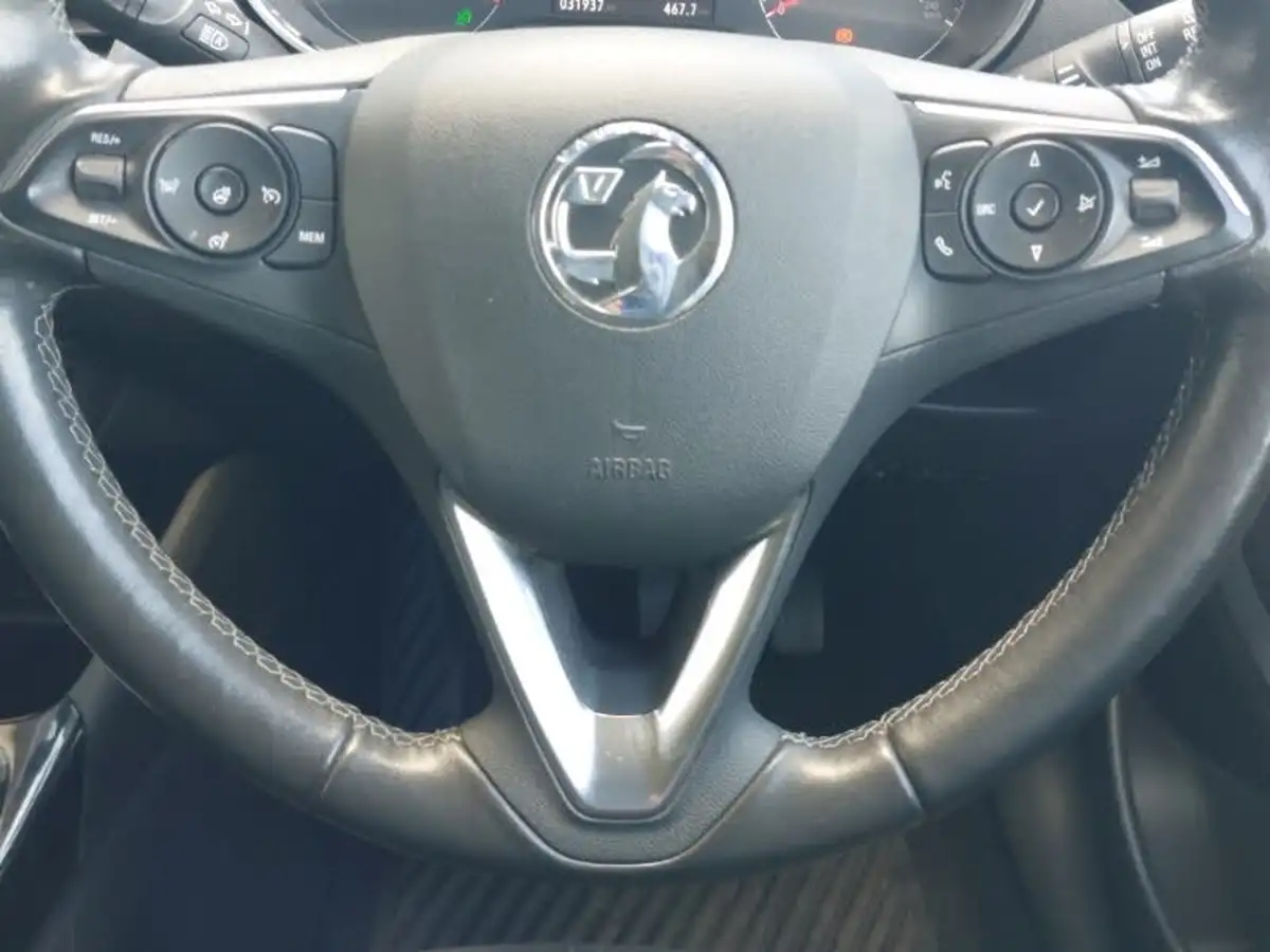 2022-vauxhall-crossland-15-ultimate-110ps-big-16