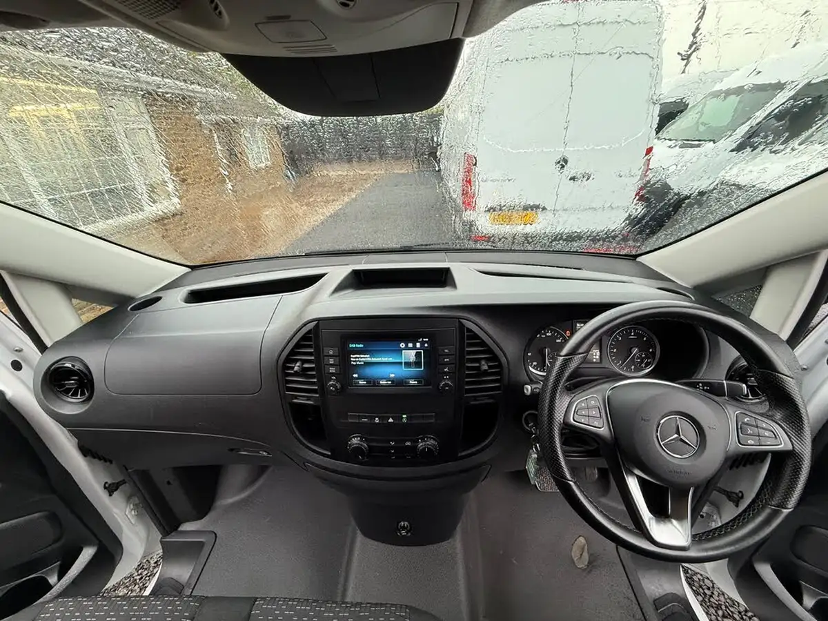 2021-mercedes-benz-vito-20cdi-114-progressive-l2-134bhpeu6dt-panel-1749cc-9g-tronic-big-26