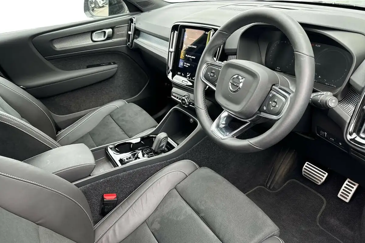 2021-volvo-xc40-15-t5-r-design-262bhp-big-9
