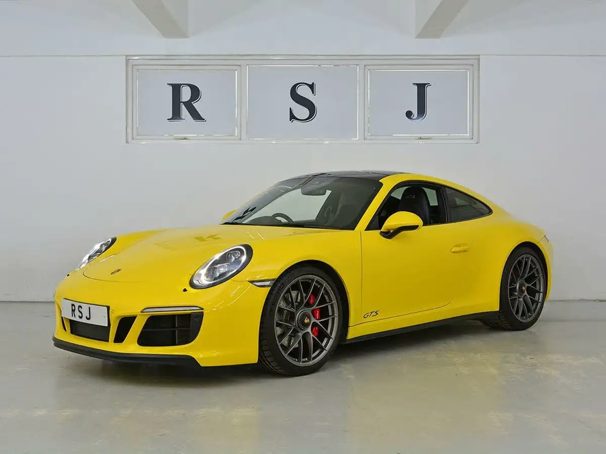 2017-porsche-911-30-carrera-gts-rwd-coupe-pdk-big-6