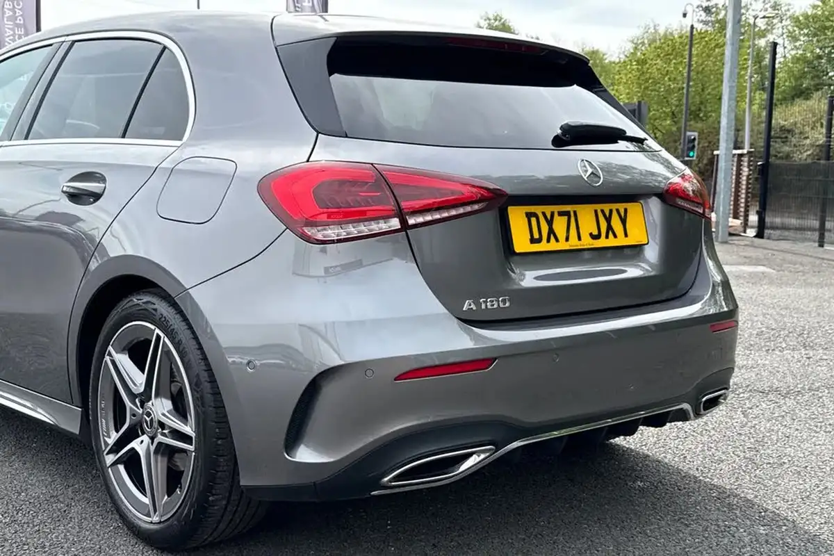 2021-mercedes-benz-a-class-13-a180-amg-line-executive-hatchback-5d-7g-dct-big-7