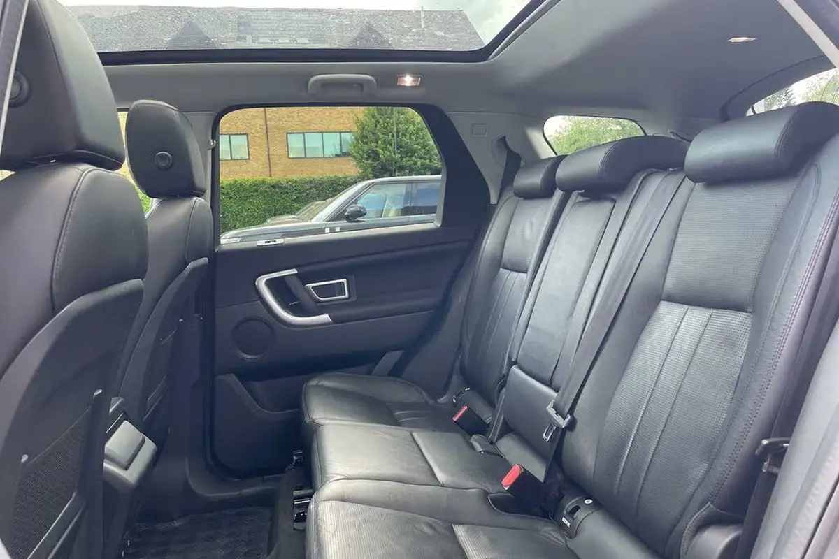 2019-land-rover-discovery-sport-20td4-hse-180ps-auto-big-39