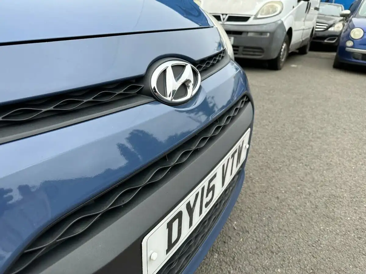 2015-hyundai-i10-10-s-big-35