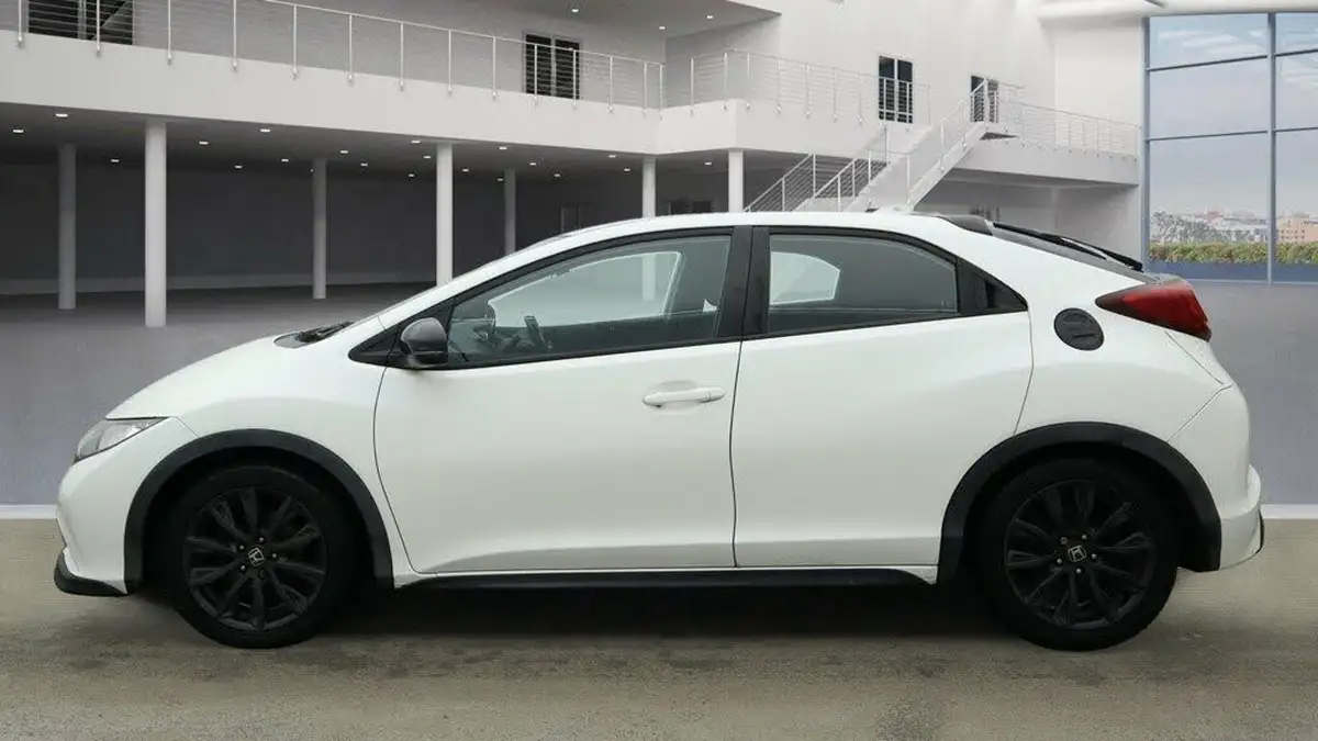 2015-honda-civic-18-s-140bhp-hatchback-big-5