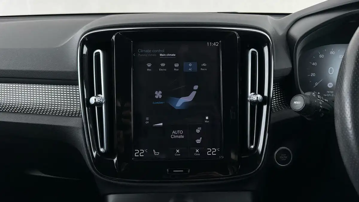 2021-volvo-xc40-15-t3-r-design-161bhp-auto-big-32