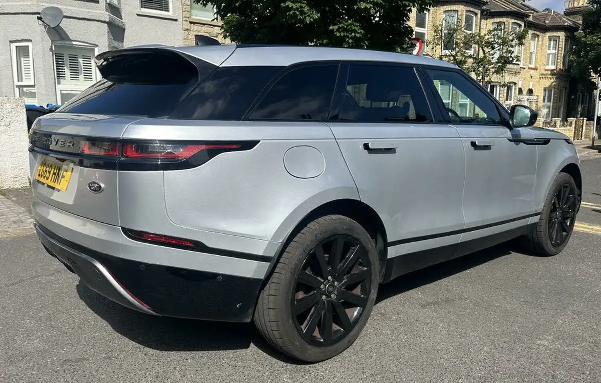 2019-land-rover-range-rover-velar-20-d240-r-dynamic-se-big-14