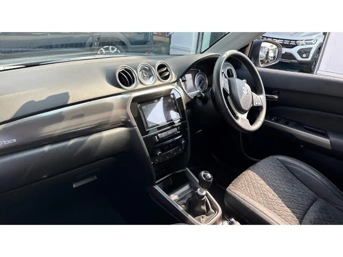 2021-suzuki-vitara-14-boosterjet-sz5-allgrip-big-8