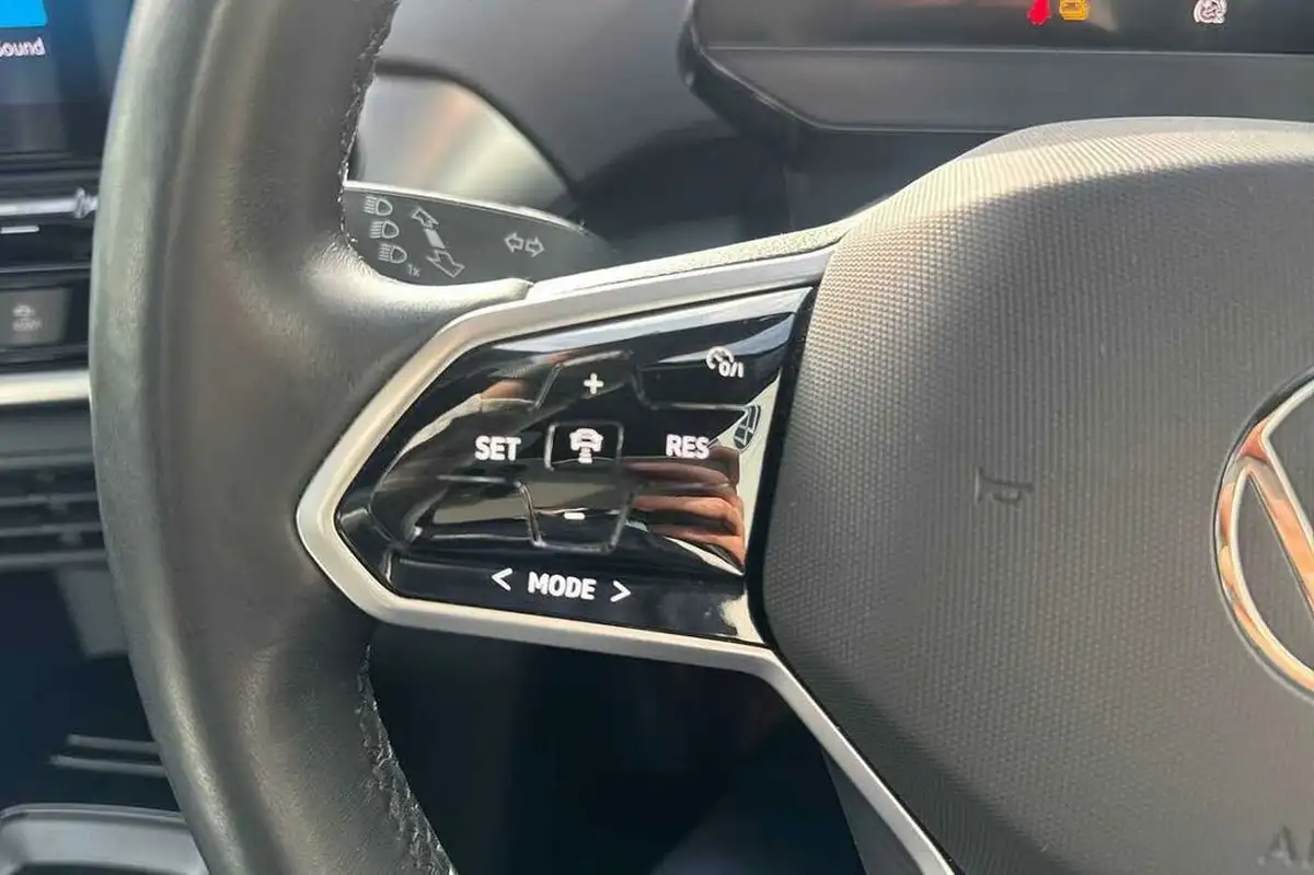2022-volkswagen-id4-e-family-204ps-performance-big-14