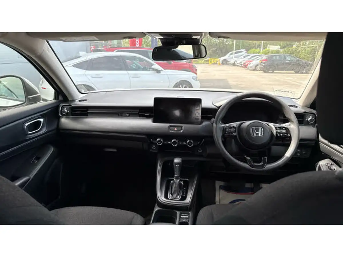 2022-honda-hr-v-15-i-mmd-elegance-big-3