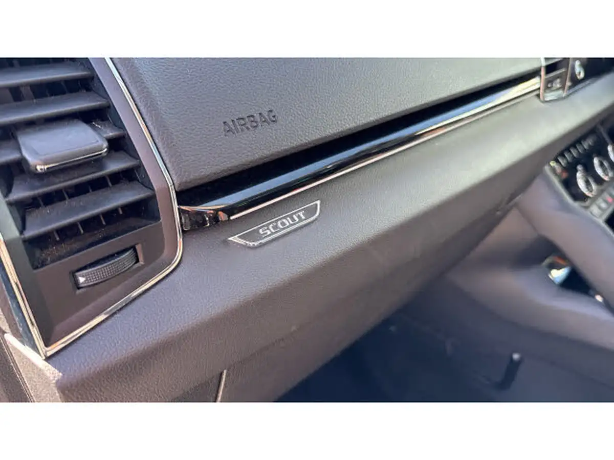 2019-skoda-karoq-20tdi-scout-150ps-big-36