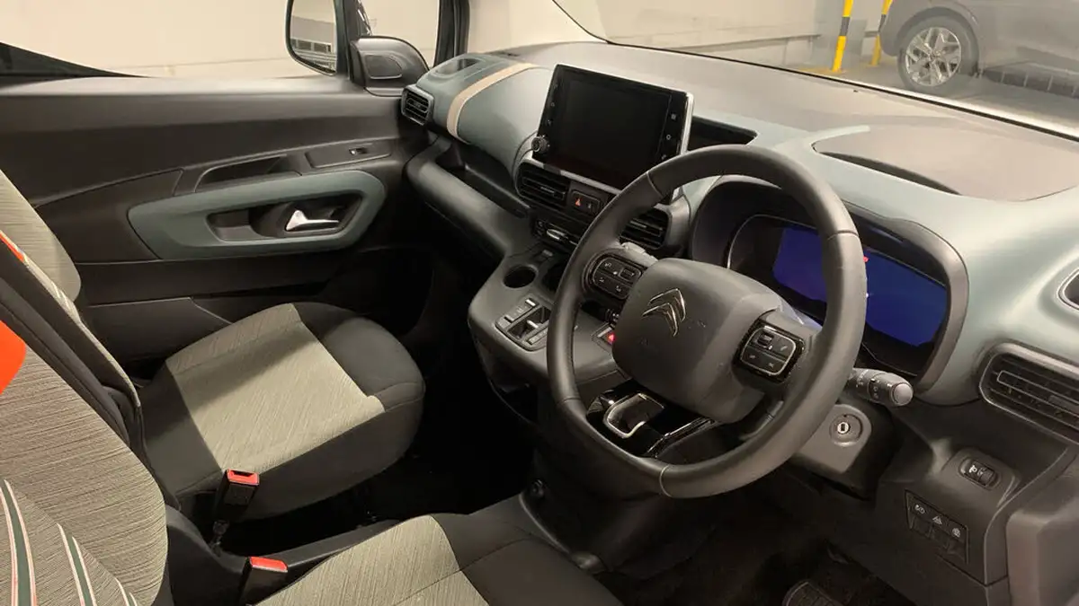 2023-citroen-berlingo-e-flair-xtr-m-size-big-10
