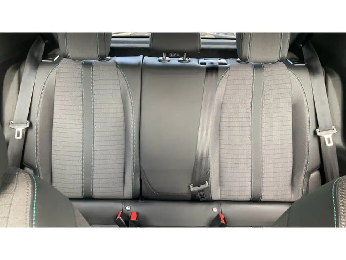2022-peugeot-208-12-puretech-allure-premium-130bhp-eat8-big-14