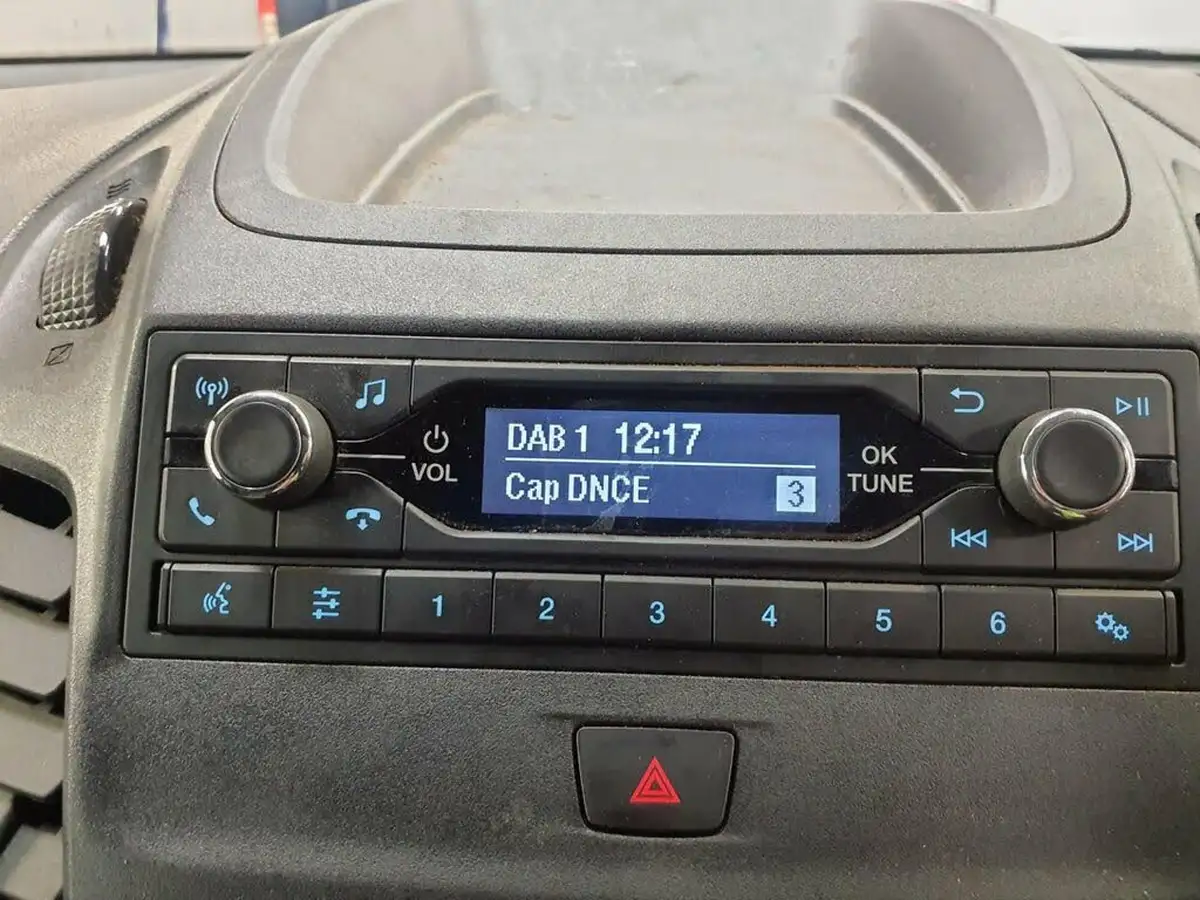 2020-ford-transit-connect-big-5