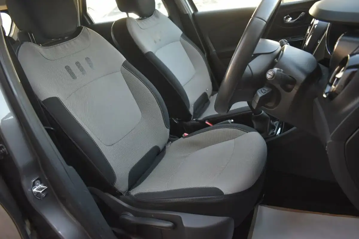 2015-renault-captur-09-dynamique-big-6