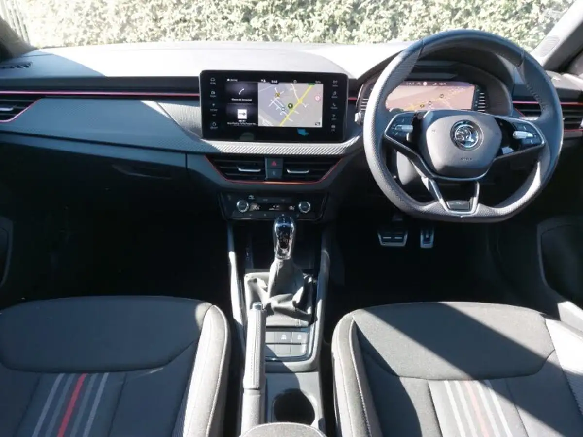 2024-skoda-kamiq-10-tsi-monte-carlo-116ps-dsg-big-2