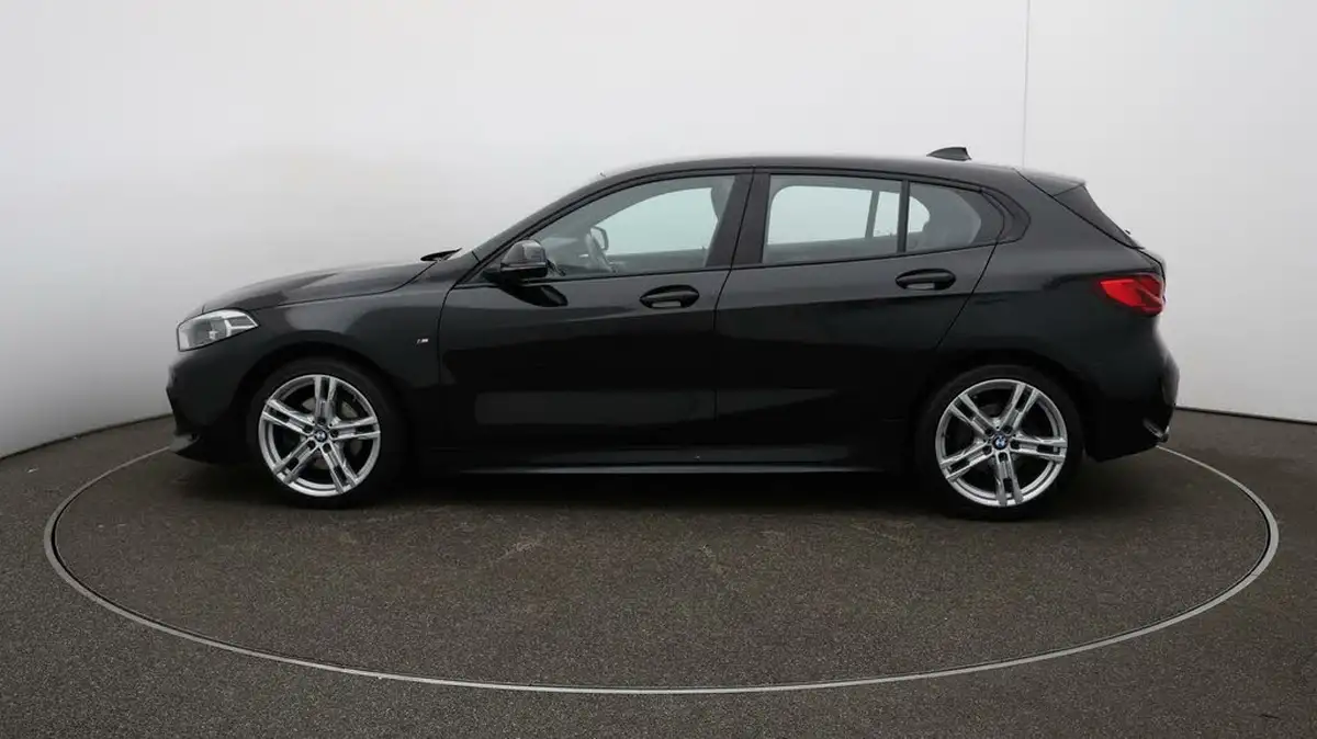2022-bmw-1-series-15-118i-m-sport-lcp-dct-big-57