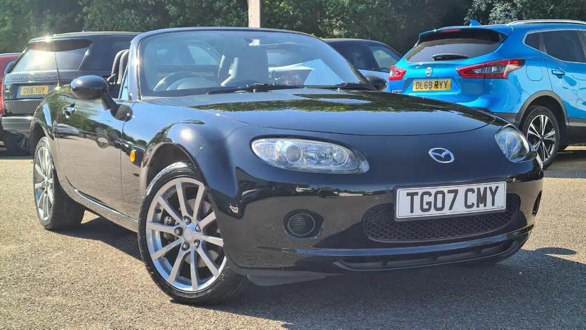 2007-mazda-mx-5-18-roadster-big-0