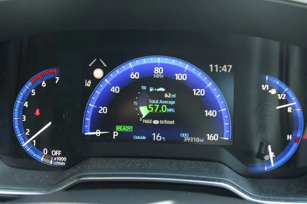 2019-toyota-corolla-18-vvt-i-design-trk-hatchback-5d-big-21