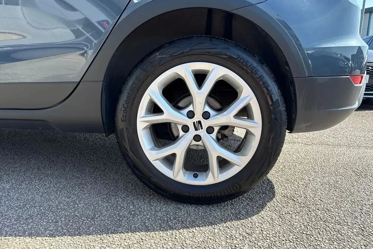 2023-seat-arona-10-tsi-fr-big-11