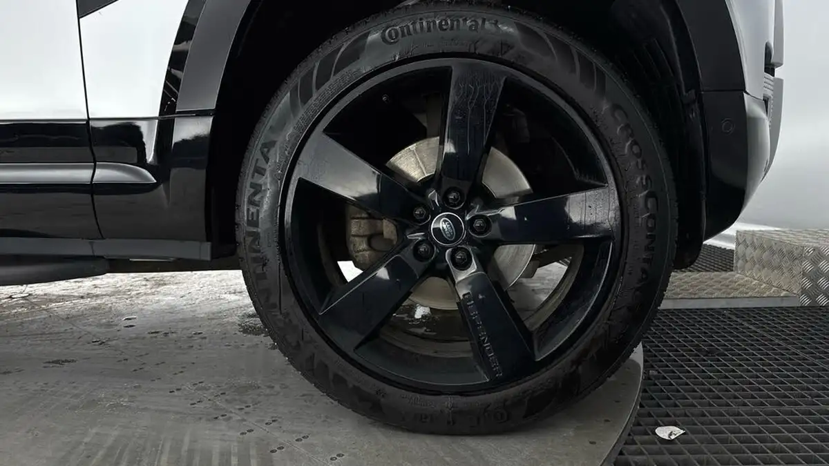 2020-land-rover-110-defender-20-d240-s-110-big-28