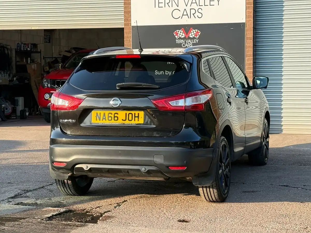 2016-nissan-qashqai-16dci-tekna-4x4-big-35