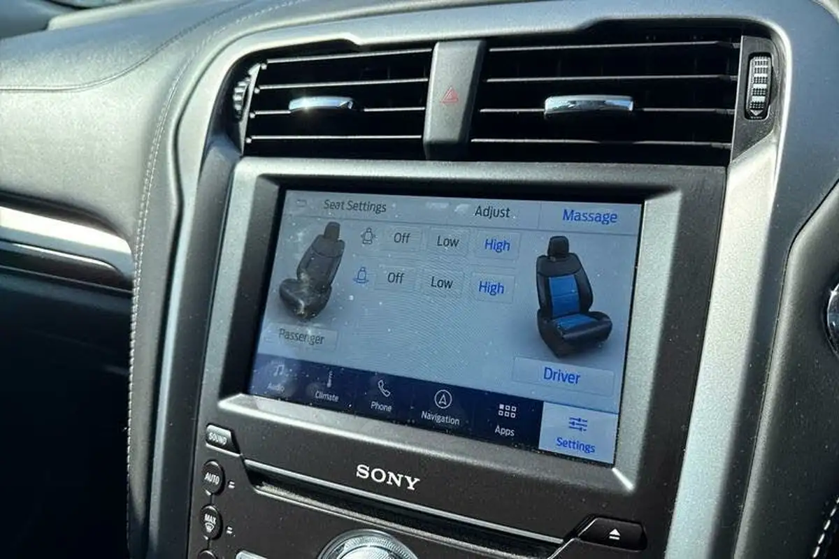 2022-ford-mondeo-20-tivct-vignale-estate-5d-big-21