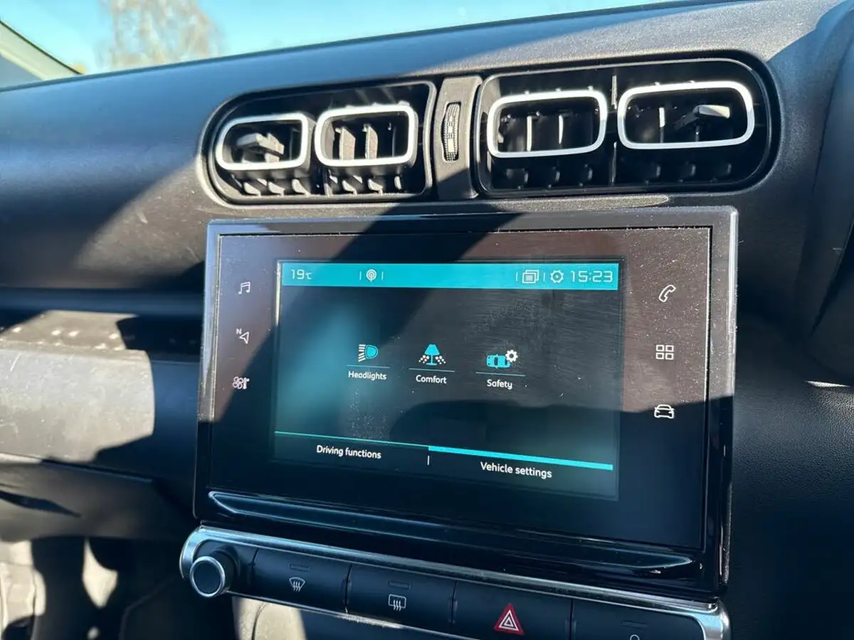 2018-citroen-c3-aircross-16bluehdi-flair-120ps-ss-big-30