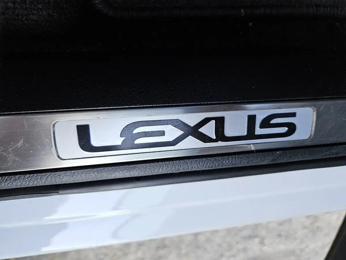 2018-lexus-nx-300h-25-f-sport-big-26