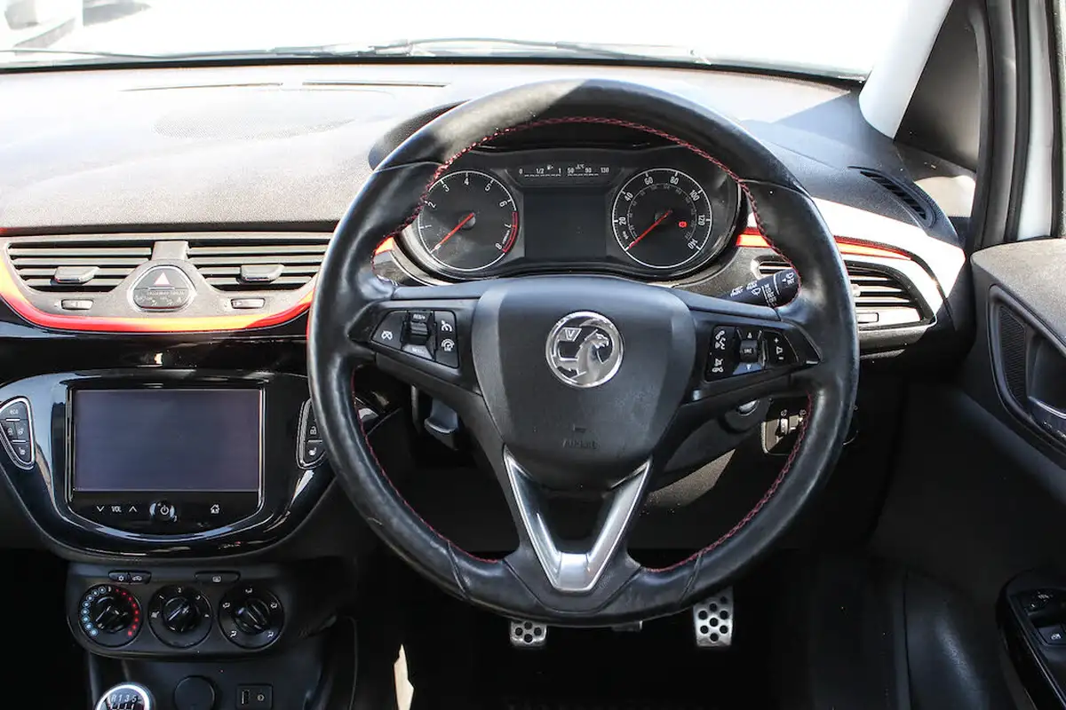 2015-vauxhall-corsa-14i-16v-turbo-sri-vx-line-3d-big-22