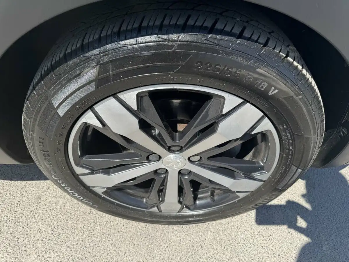 2018-peugeot-3008-suv-12-puretech-allure-eat6-big-39